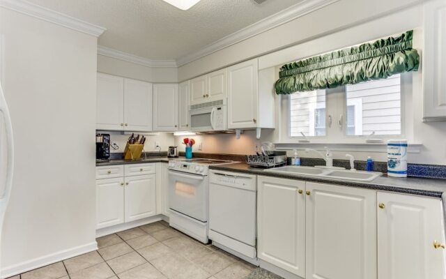 4102 South Ocean Blvd by Escape