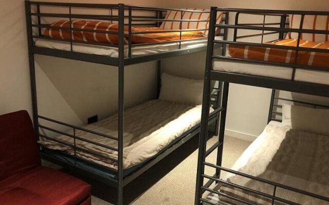 O Hostel