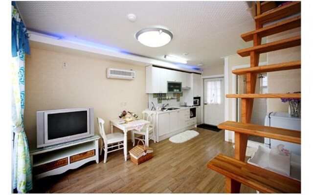 Geoje Chilleseutte Pension