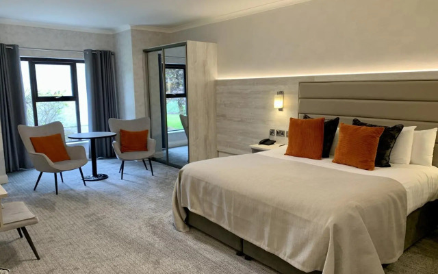 Mill Park Hotel