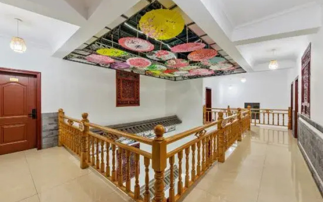 Dali Ancient Jianshan Yueting Inn