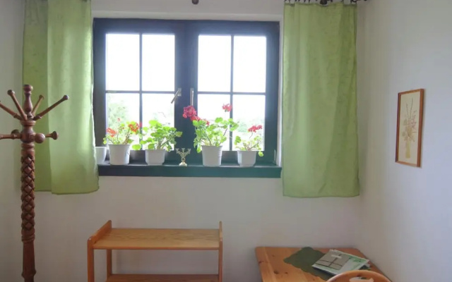 Small and Cozy Apartment in Frauenwald near Forest