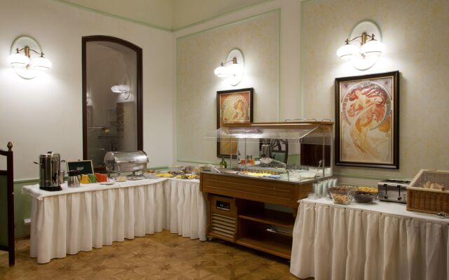 Hotel Ester