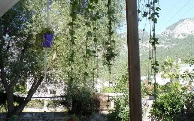 Sehrazat Hotel