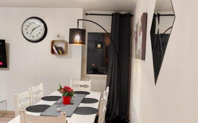 Magnifique Appartement Lille WIFI Parking by Servallgroup