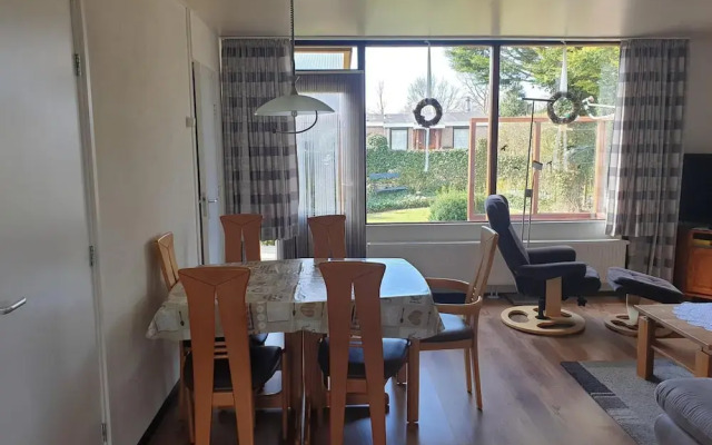 Bungalow on Eureka Park Near Beach