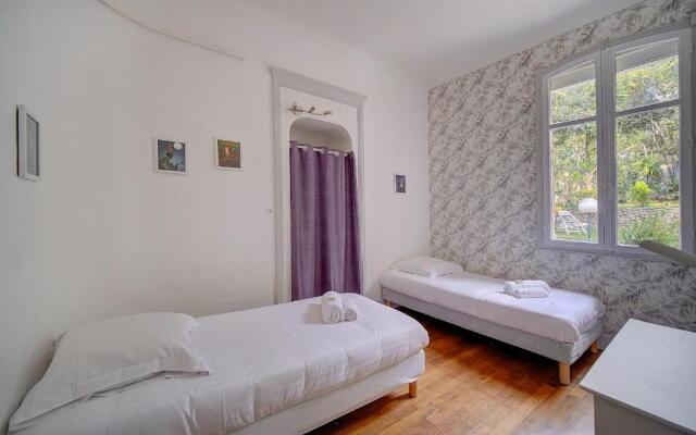 IMMOGROOM - Villa in the city center with terrace- garden- CONGRESS/BEACHES