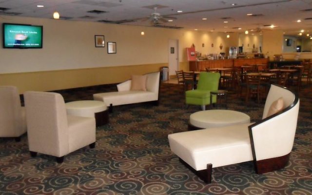 Comfort Inn & Suites Winter Park Village Area