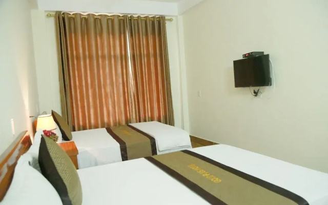 Gold Plus Hotel