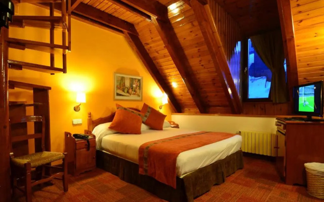 Hotel y Apartamentos Vilagaros