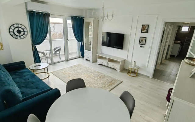 Apartament 1 Mai bloc nou-Self check-in plata cash
