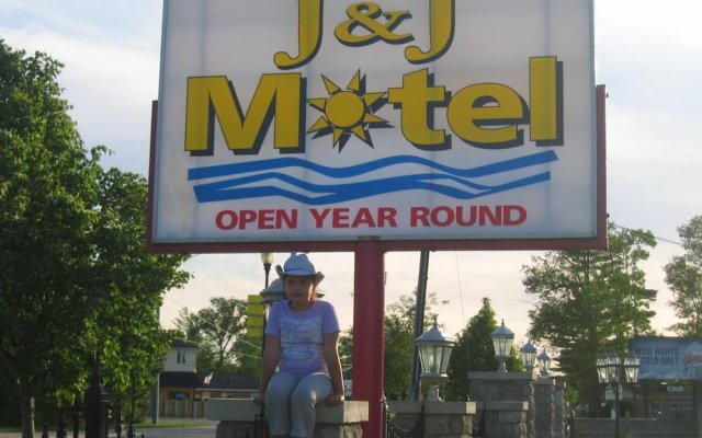 J&J Motel