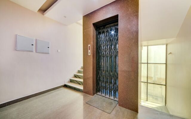 OYO 40124 Hotel VJR Residency