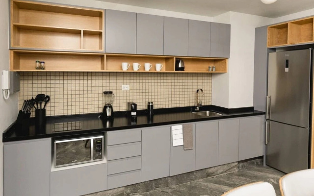 Casai Gorgeous 2 BR Apt With Rooftop