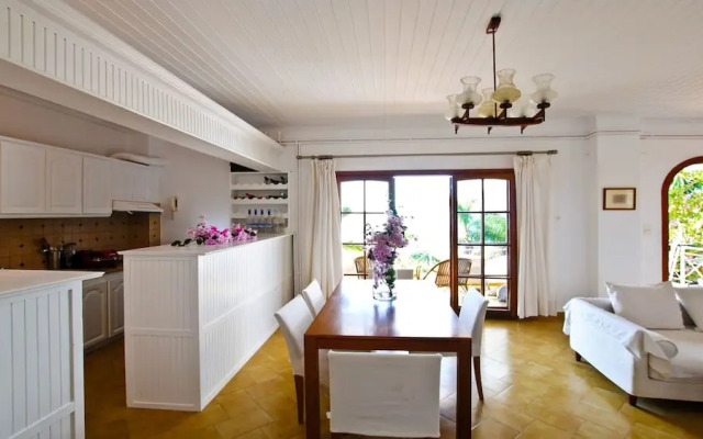 Stavento Apartments