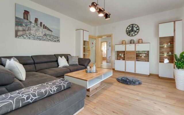 Holiday Home Near Lake