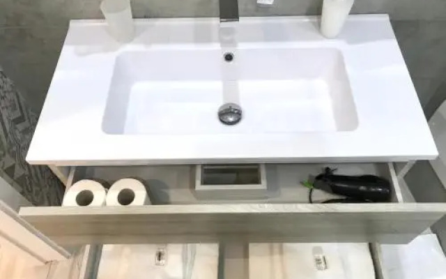 Brakko 45 (Adults Only)