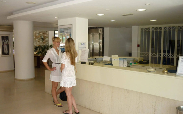 Elmi Suites Beach Hotel - All Inclusive
