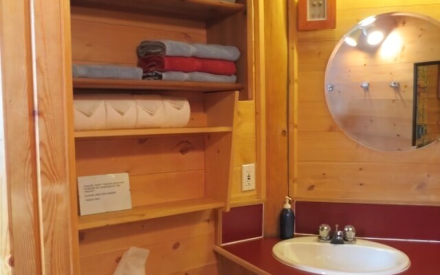 Blaeberry Mountain Lodge