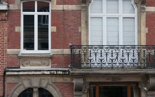 hotelImage