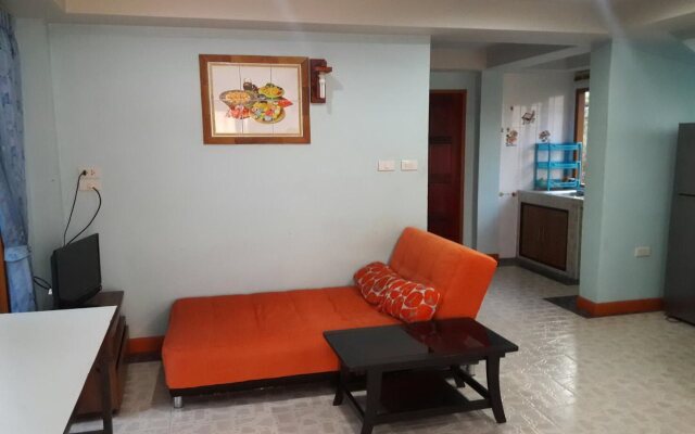Aree Guesthouse 3