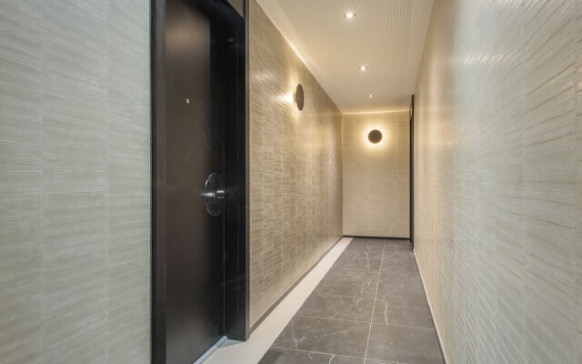 Accommodation with Parking near Paris