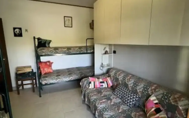 Spacious Apartment With Pool Access