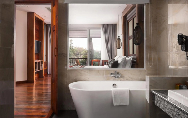 J7 Angkor Hotel