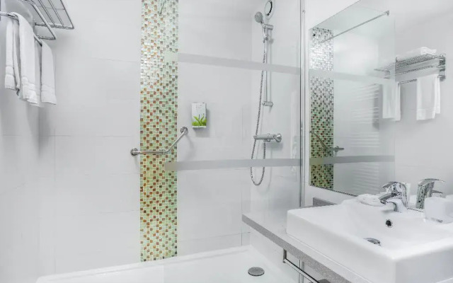 Royal Regency Paris Vincennes