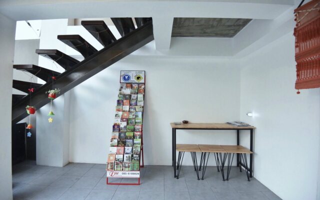 V House