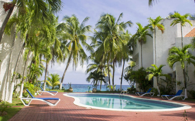 Chrisanns Beach Resort