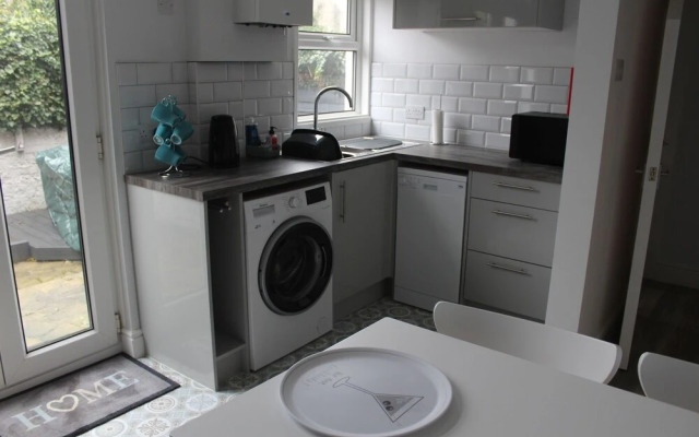 Immaculate 2-bed House