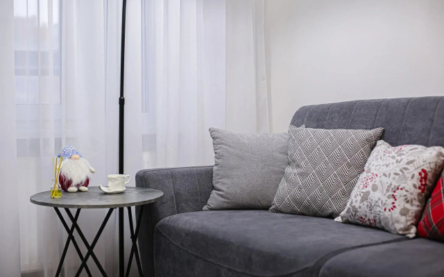 SunSet на улице Александра Хохлова 3