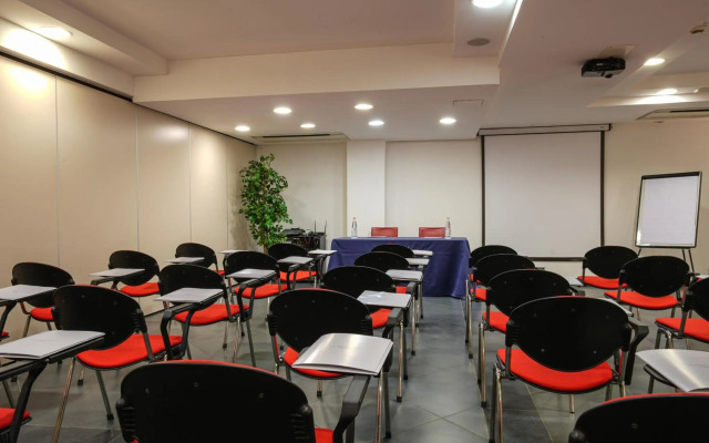 La Meridiana Bleisure Hotel