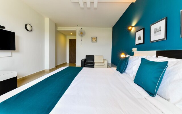 Empire Plaza By OYO Rooms