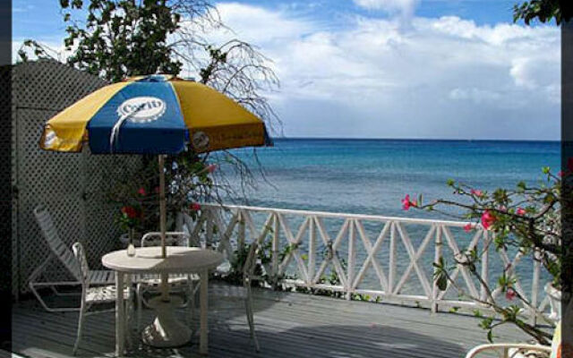 Cassandra 2 Beach Apartments