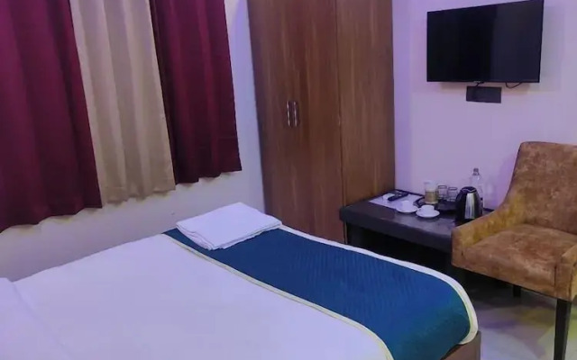 Pavitram Hotel & Banquet