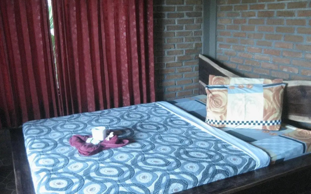 Gubug Balian Beach Bungalow