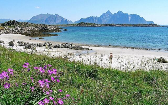 7 Person Holiday Home in Stamsund