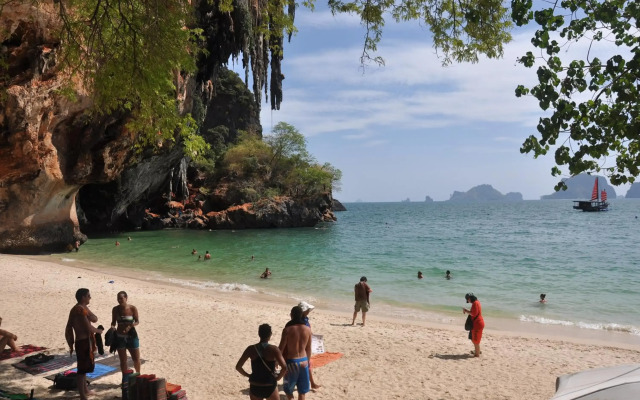 Diamond Cave Resort
