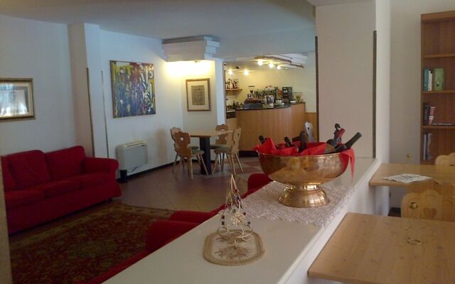 Отель Life Hotels Des Alpes