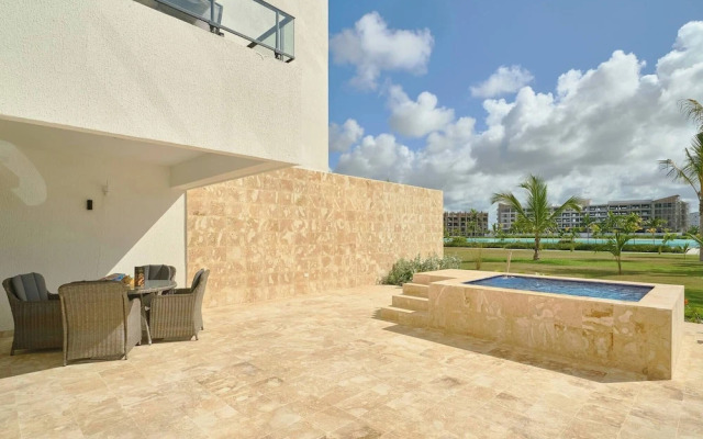Luxury Escape Private Jacuzzi, Beach, Punta Cana Sleep 5