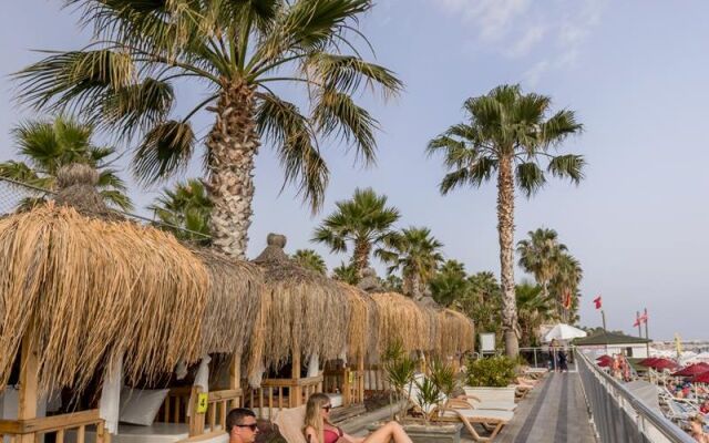 Holiday Garden Resort