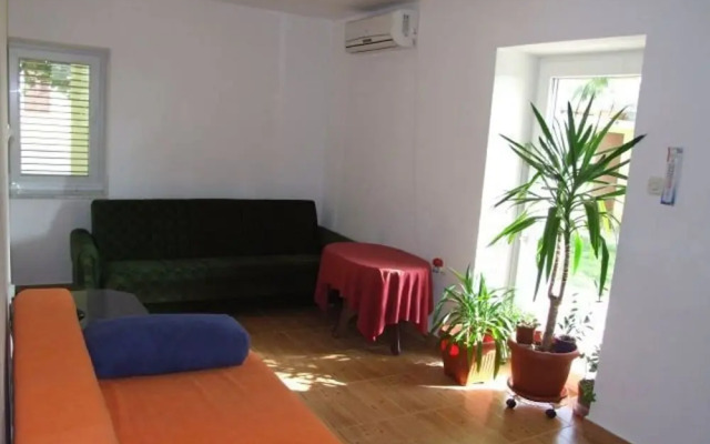 Mir - Family Apartments With Garden Terrace - A1