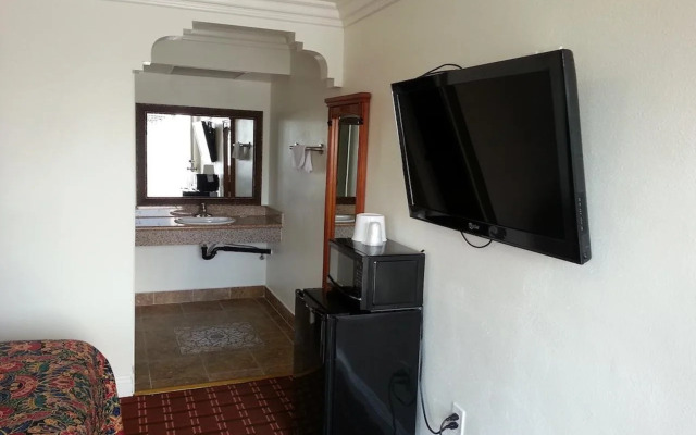 Tower Motel Long Beach