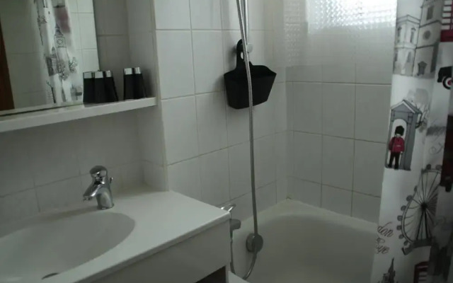 Perthuis Ptd8 Telecabine & Mountain 5 Pers