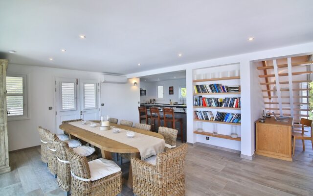 Hamptons Villa
