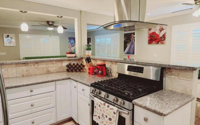 4 MINUTES To BEACH VACATION PLACE