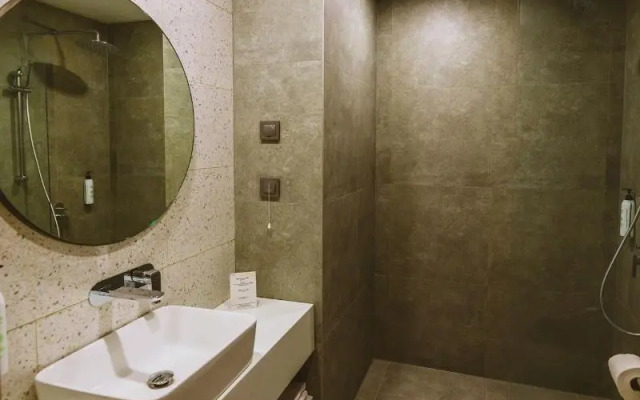 B1 Downtown Hotel