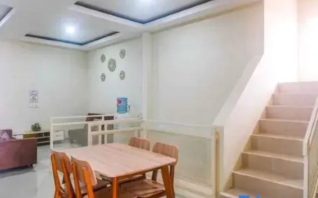 RedDoorz near Malang Creative Center